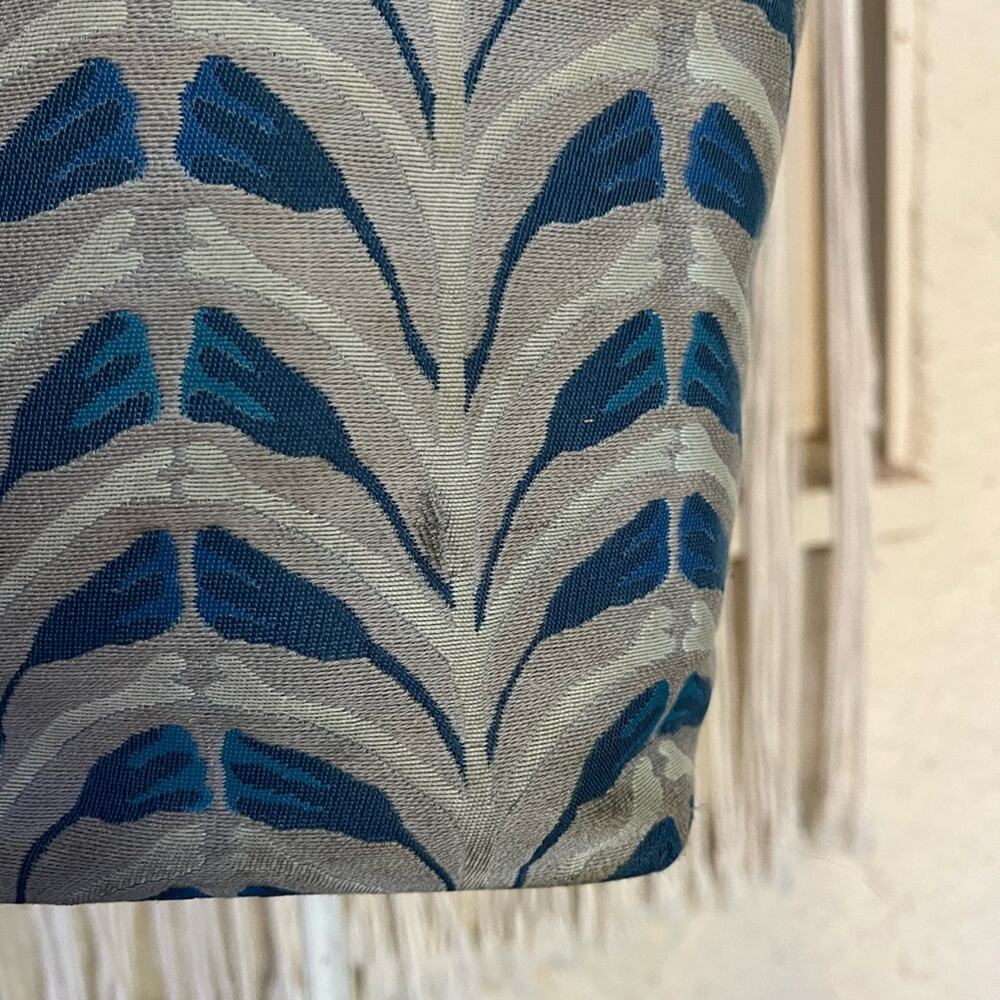 Maruca Blue Lily Crossbody Bag - Picture 3 of 6